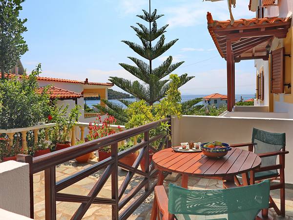 Niki Studios Apartments στη Σκόπελο
